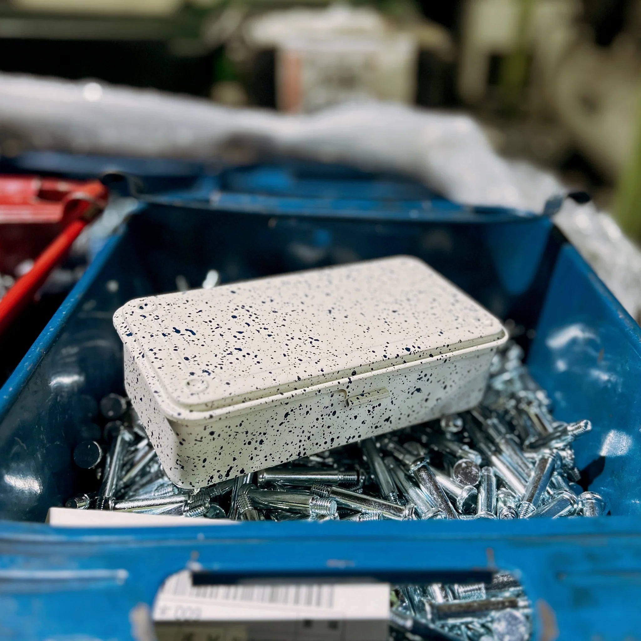 Trunk Shape Toolbox T-190 —Japanese White Indigo